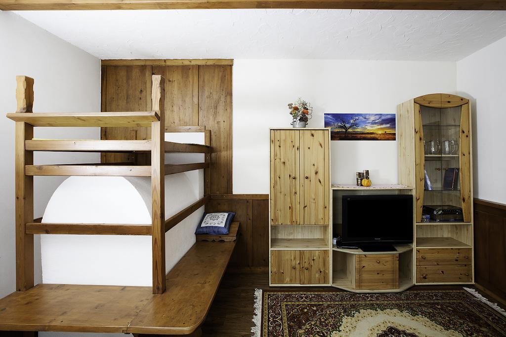 Hoelzlhof Brunico Extérieur photo